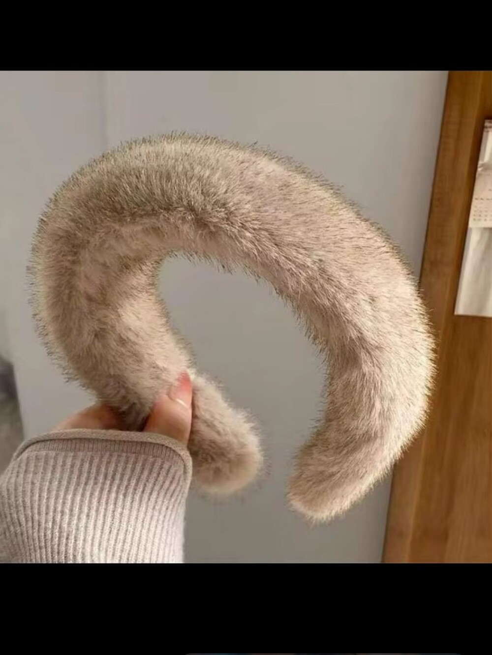Plush Faux Fur Headband - Beige